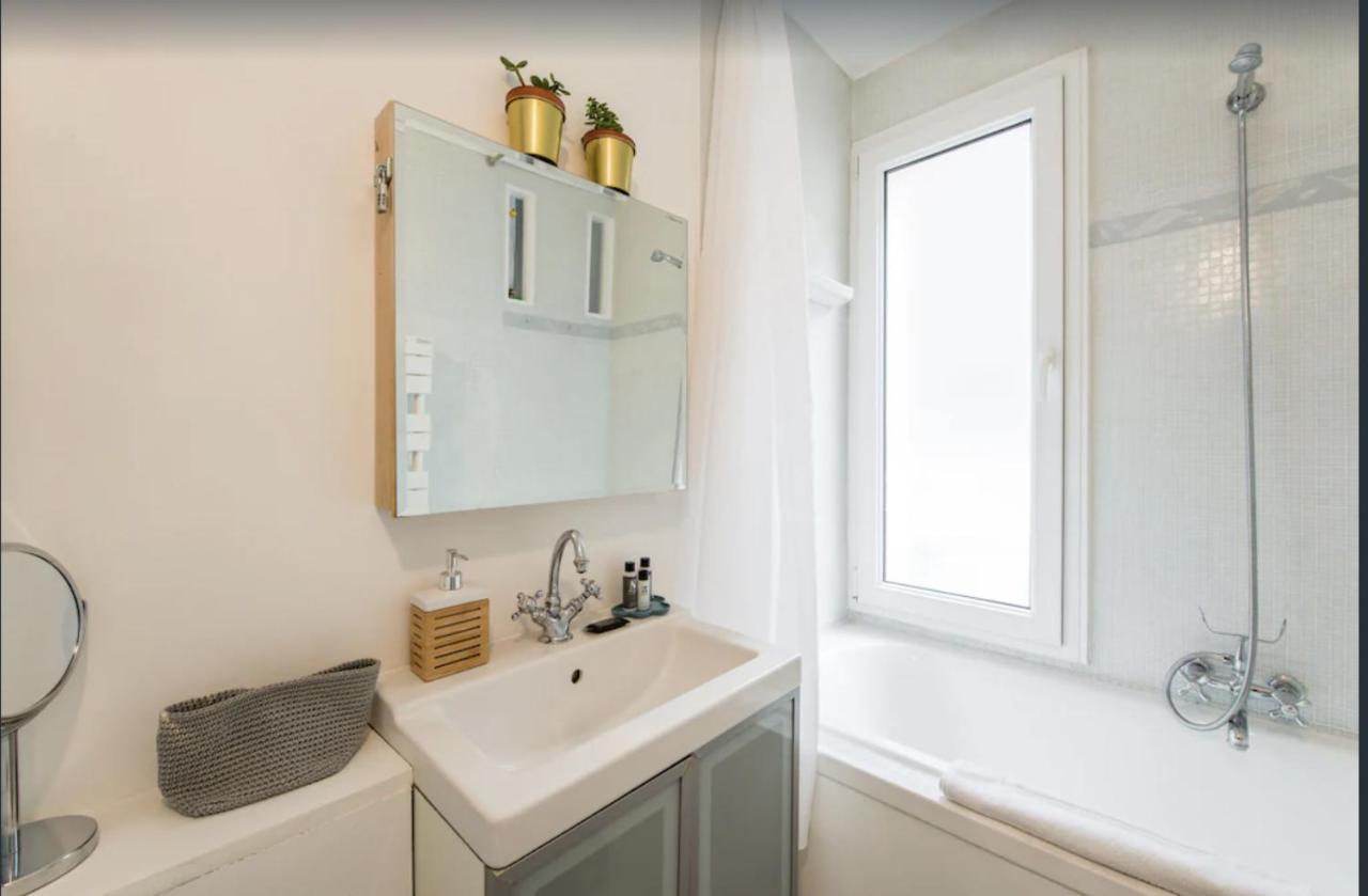 Paris Petit Appartement Lumineux Et Atypique المظهر الخارجي الصورة